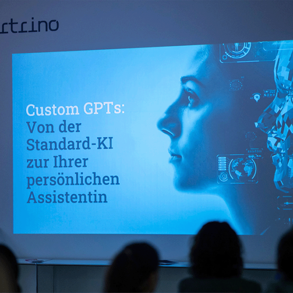 Präsentation zu Custom GPTs im Marketing beim HERausragend Breakfast 2024